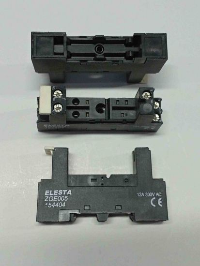 Picture of ZGE005 300V 12A RELAY SOCKET