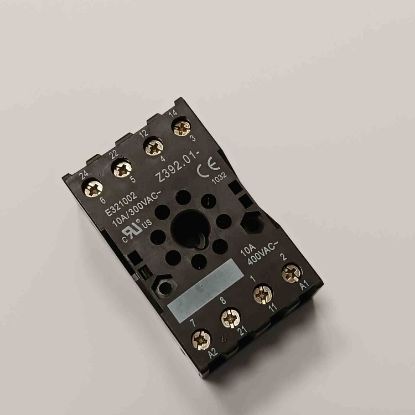 Picture of E321002 400V 10A RELAY SOCKET