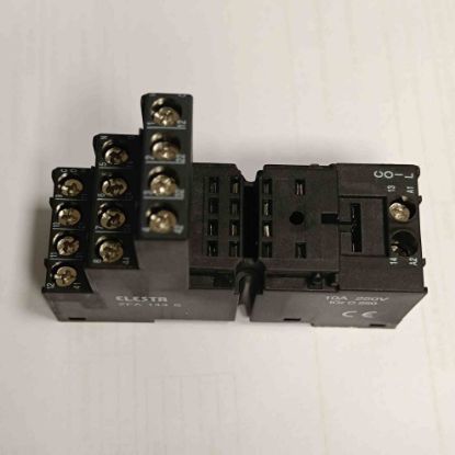 Picture of ZFA143S 250V 10A 14PIN RELAY SOCKET 14 PIN