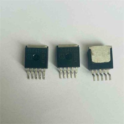 Picture of TLE4270G IC