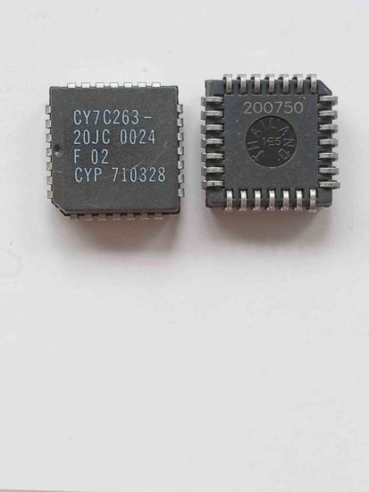 Picture of CY7C26320JC IC
