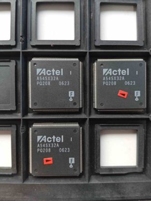 Picture of A54SX32A IC