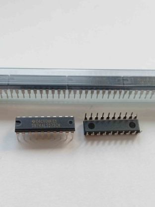 Picture of SN74ALS573CN IC