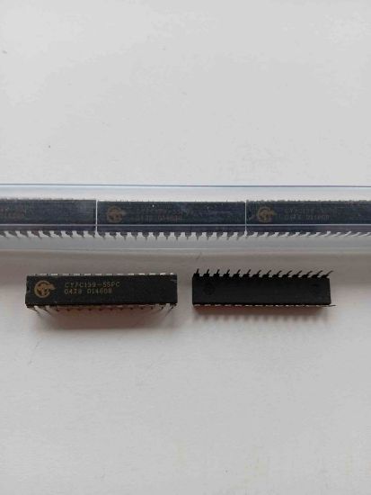 Picture of CY7C199-55PC IC