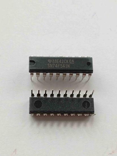 Picture of SN74F541N IC