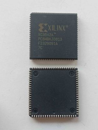 Picture of XC3042A-7C IC