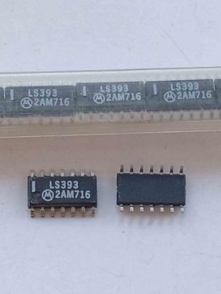 Picture of LS393 IC