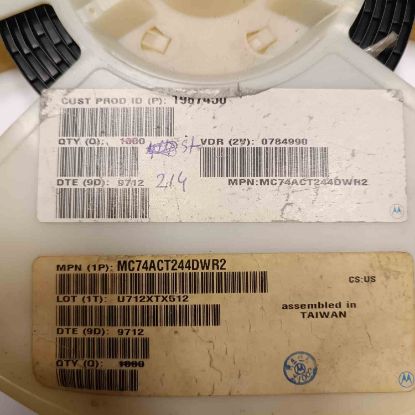 Picture of MC74ACT244DWR2 IC