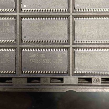 Picture of K4S2816320-LI75 IC