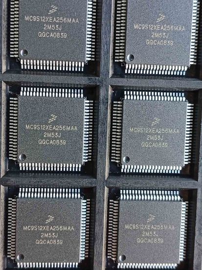 Picture of MC9S12XEA256MAA IC
