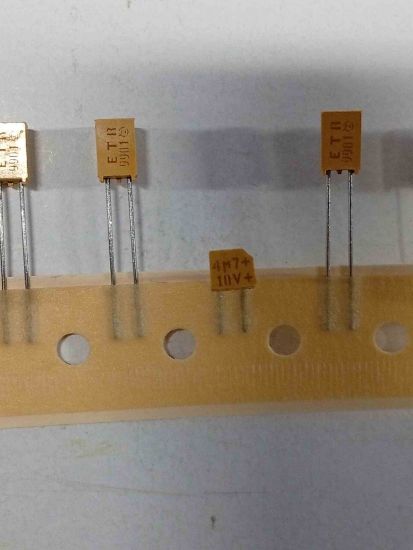 Picture of R1475010MZ7D 4.7UF CAPACITOR