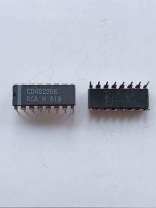 Picture of CD4029B IC