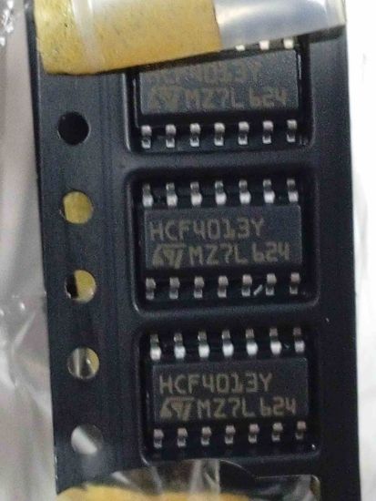 Picture of HCF4013Y IC