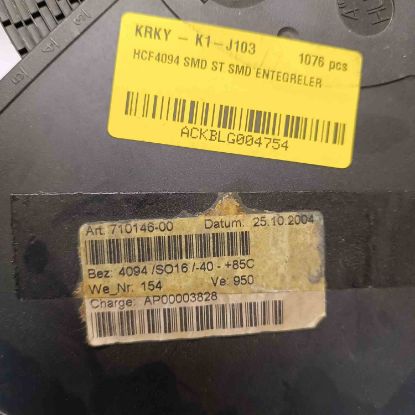 Picture of HCF4094 smd IC