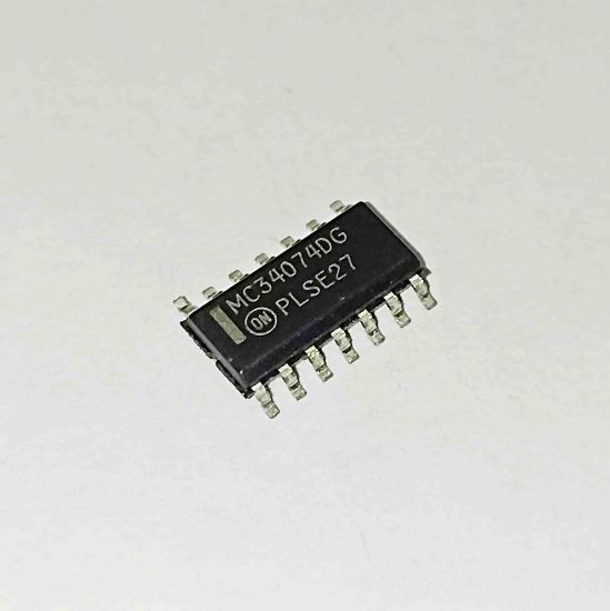 Picture of MC34074DG smd IC