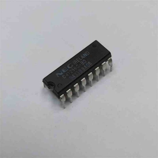 Picture of D41256C-80 IC