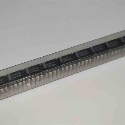 Picture of 24C04N DIP IC