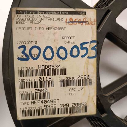 Picture of HEF4049BT smd IC