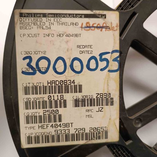 Picture of HEF4049BT smd IC