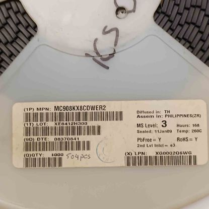 Picture of MC908KX8CDWER2 smd IC