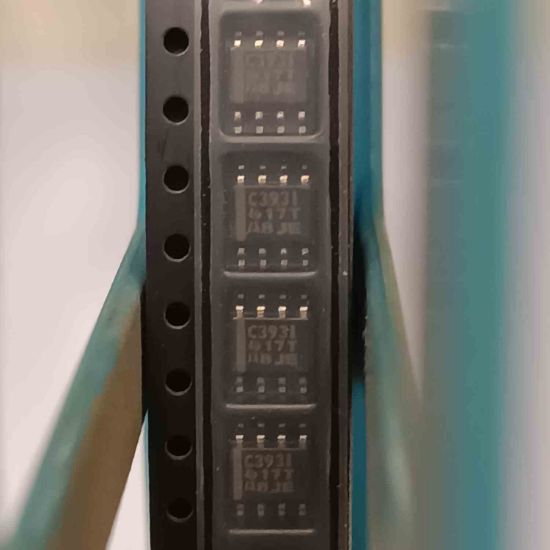 Picture of TLC3931 smd IC