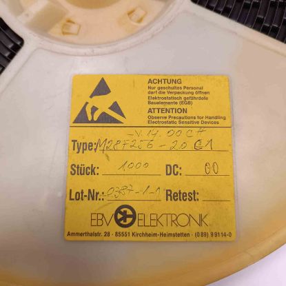 Picture of M28F256 smd IC