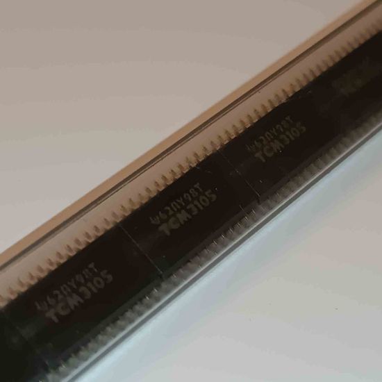 Picture of TCM3105 smd IC