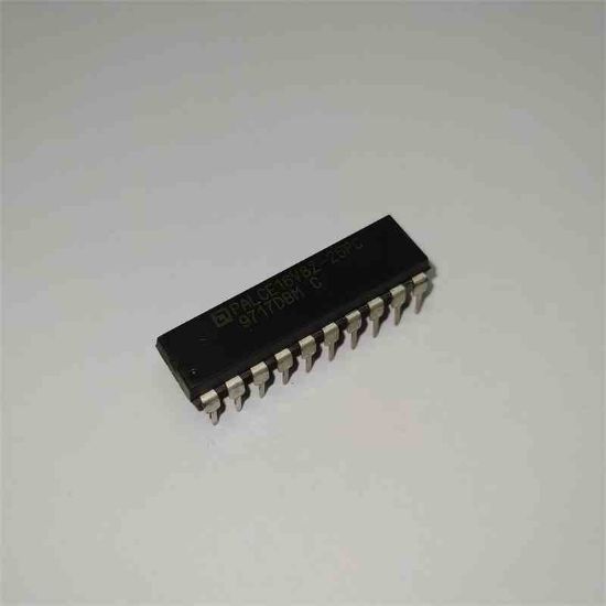 Picture of PALCE16V8Z-25PC DIP IC