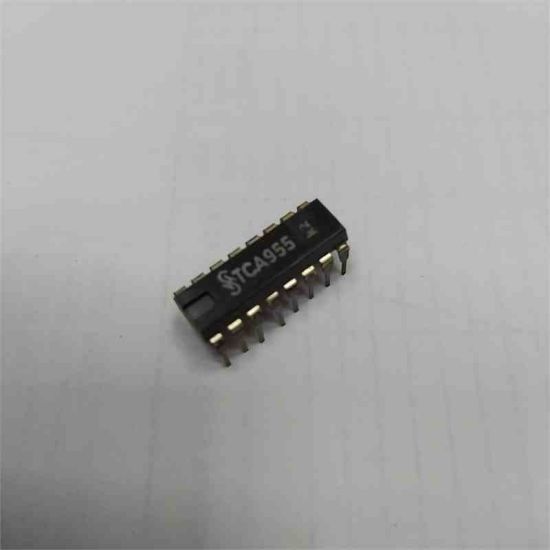 Picture of TCA955 DIP IC