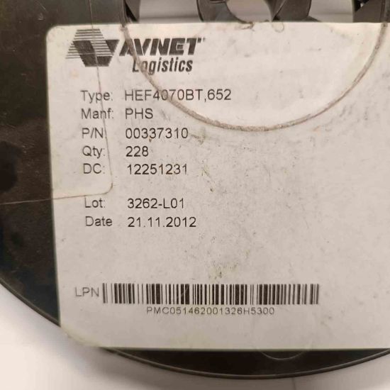 Picture of HEF4070BT IC