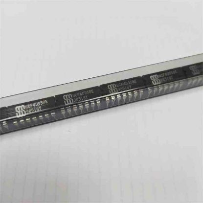 Picture of HCF4095BE IC