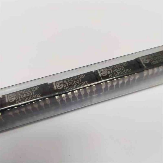 Picture of HEF4541BP IC