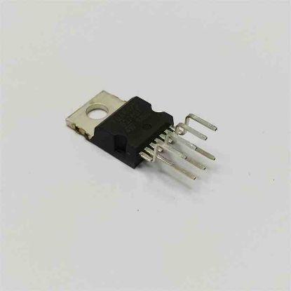Picture of TDA8172 IC