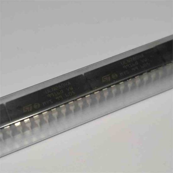 Picture of ULN2804A DİP IC