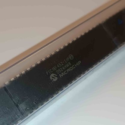 Picture of PIC18F452-I/P DİP IC