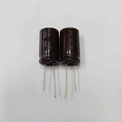 Picture of 220UF 250V 18x31mm 105 CAPACITOR