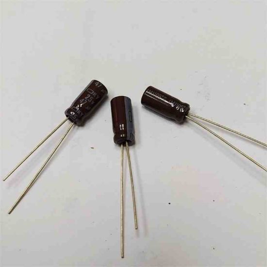Picture of EKY-250ELL470ME11D 47UF 25V 5x11mm  105 CAPACITOR