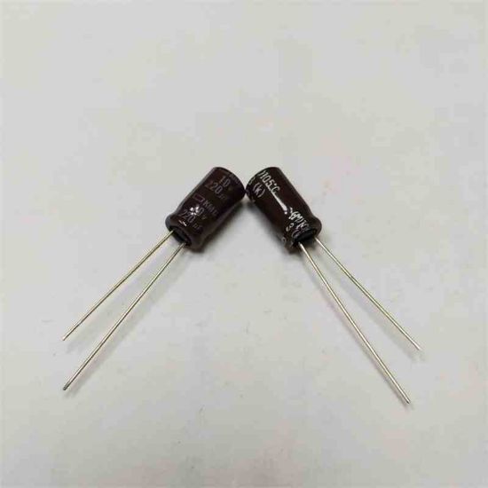 Picture of KMG10VB220M 220uF 10V 6.3x11mm 105 CAPACITOR