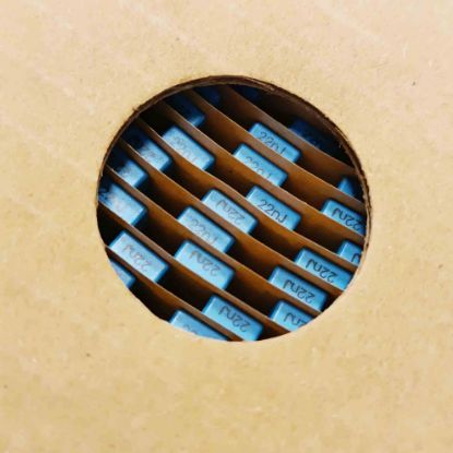Picture of PHE426HJ5220JR17T0  0.068UF 250V 5mm  0.05 CAPACITOR