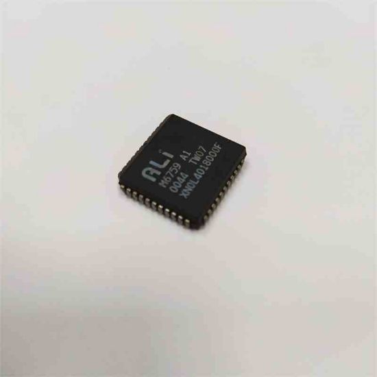 Picture of M6759 A1 PLCC IC