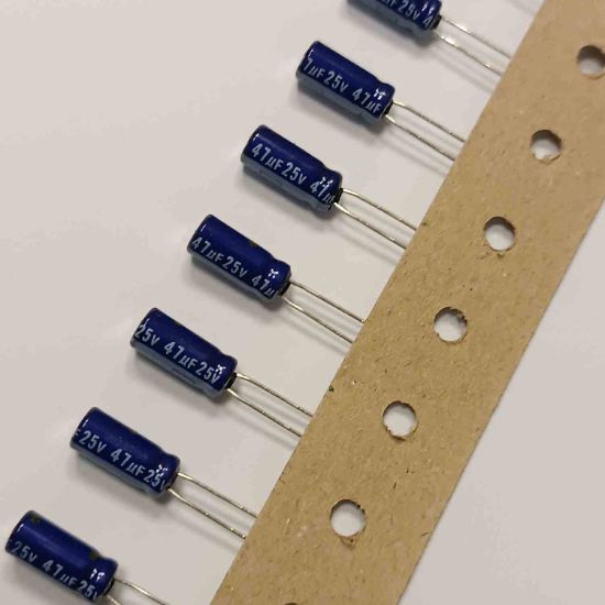 Picture of eca1em470i-47uf-25v-5x11mm-85-capacitor