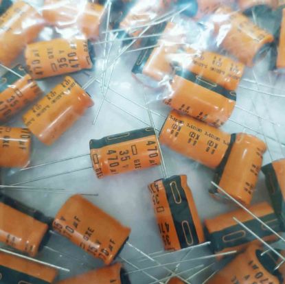 Picture of egxe350ell471mk20s-470mf-35v-125x20-125-capacitor