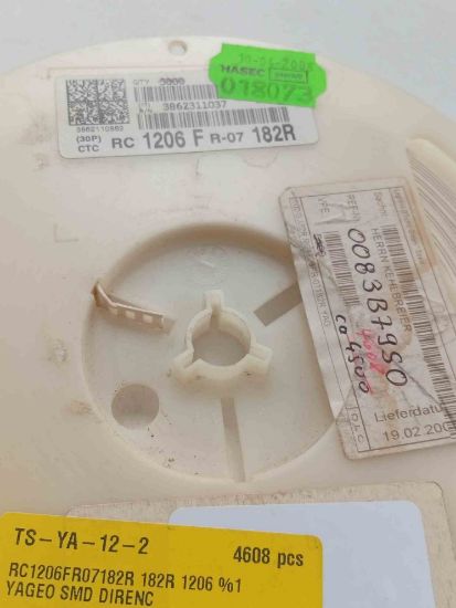 Picture of rc1206fr07182r-182r-1206-001-resistor