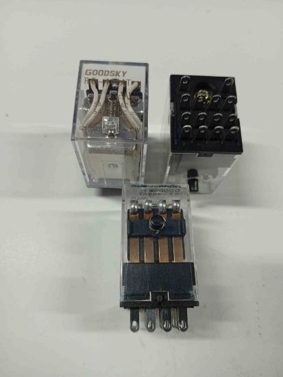 Picture of RE-409AT 230V 5A 4C 14PIN RELAY