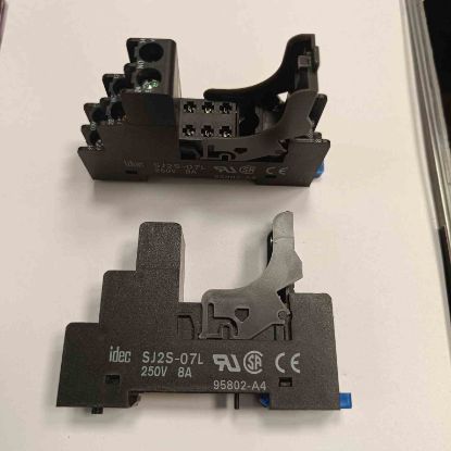 Picture of sj2s-07l-250v-8a-8pin-relay