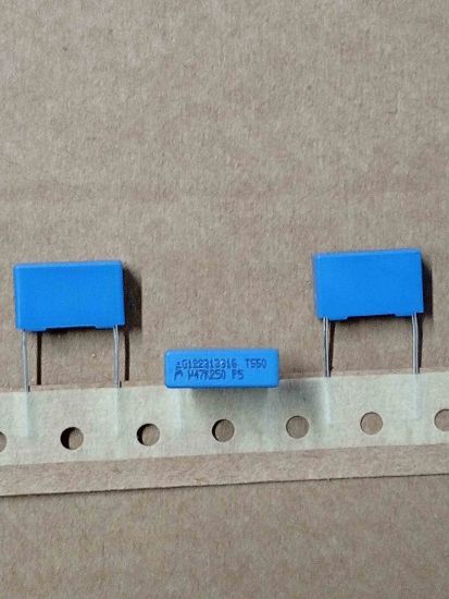 Picture of b32522s3474k550-047uf-250v-15mm-capacitor