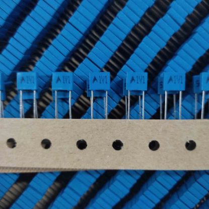 Picture of b32529s1562j834-5600pf-63v-rm5-capacitor