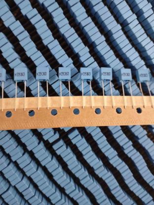 Picture of b32529s394j834-039uf-63v-5mm-capacitor