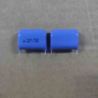 Picture of b32593s3335j9-3300uf-250v-capacitor