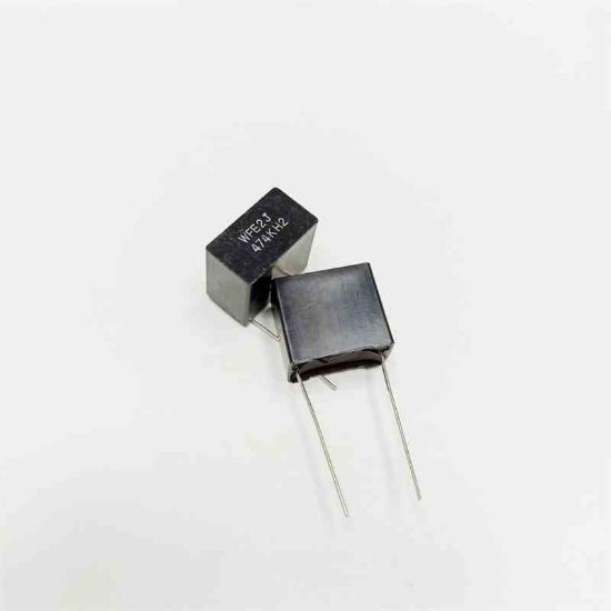 Picture of 047uf-450v-15mm-capacitor